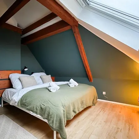 شقة Modernes 2-schlafzimmer Mit Arbeitsplatz