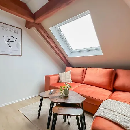 Modernes 2-schlafzimmer Mit Arbeitsplatz Appartement *