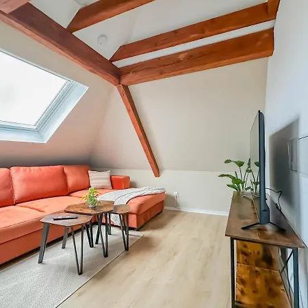 Modernes 2-schlafzimmer Mit Arbeitsplatz * Remscheid
