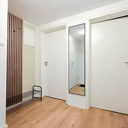 Modernes 2-schlafzimmer Mit Arbeitsplatz Appartement Remscheid