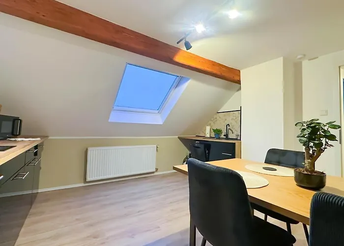 Appartement Modernes 2-schlafzimmer Mit Arbeitsplatz *