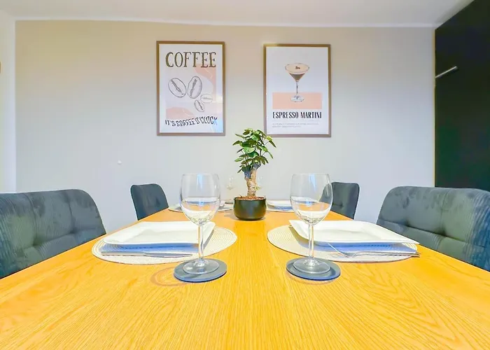 Modernes 2-schlafzimmer Mit Arbeitsplatz Appartement